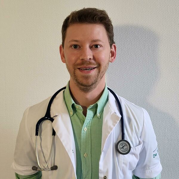 Dr. Bart Verstraten