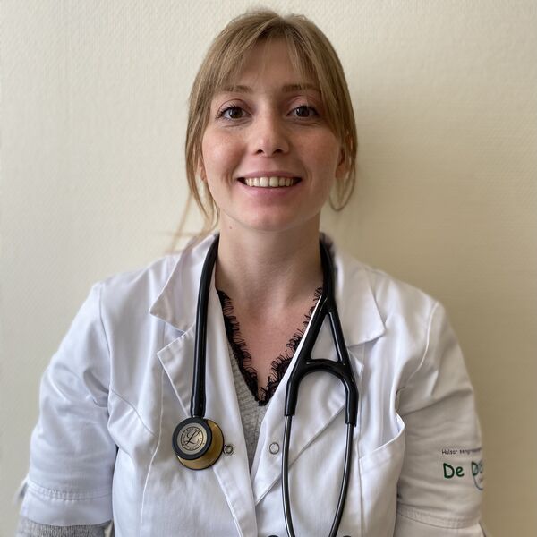 Dr. Kelly Saesen
