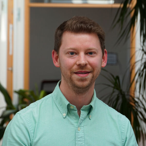 Dr. Bart Verstraten